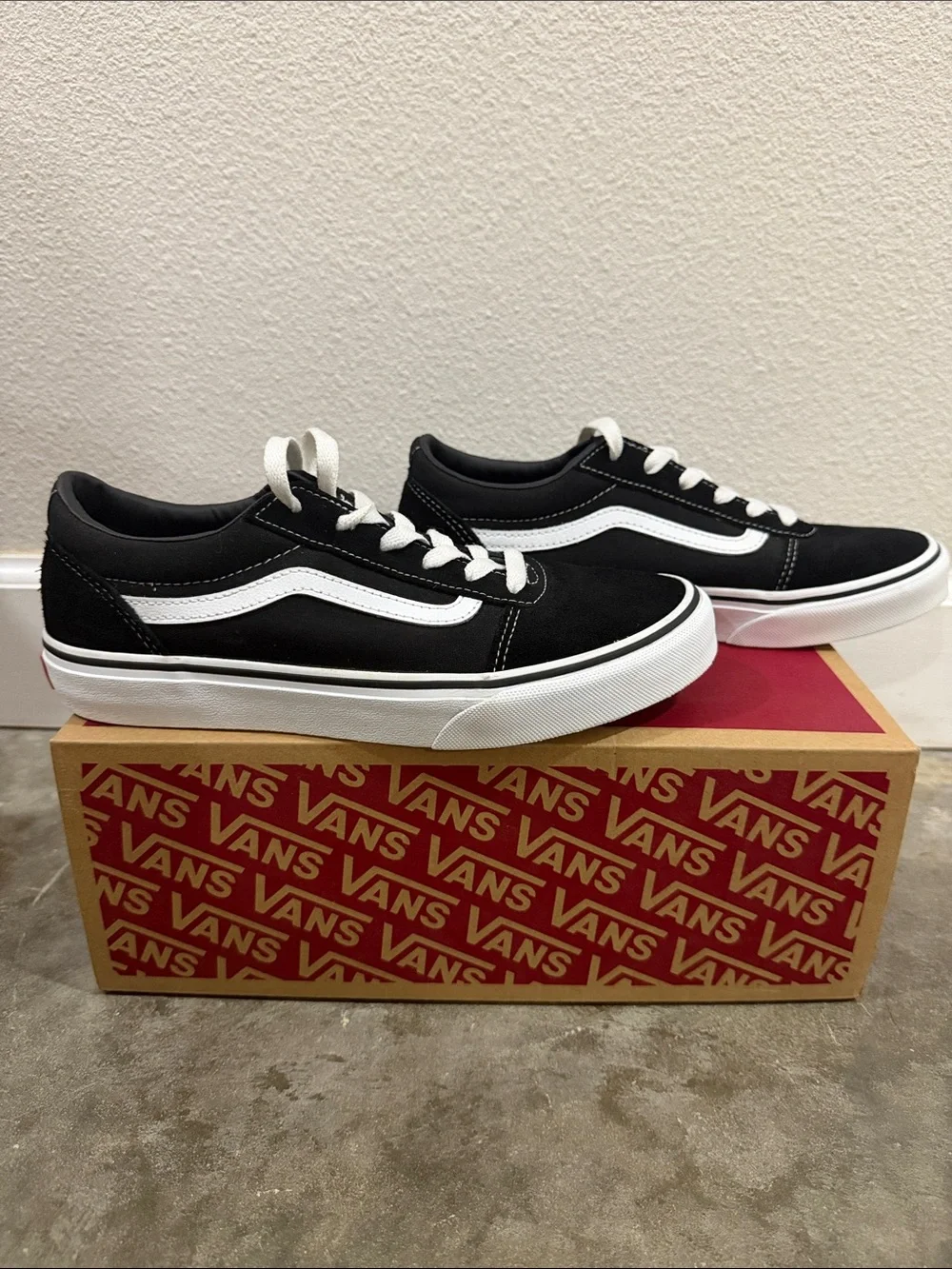 Vans excellent worn